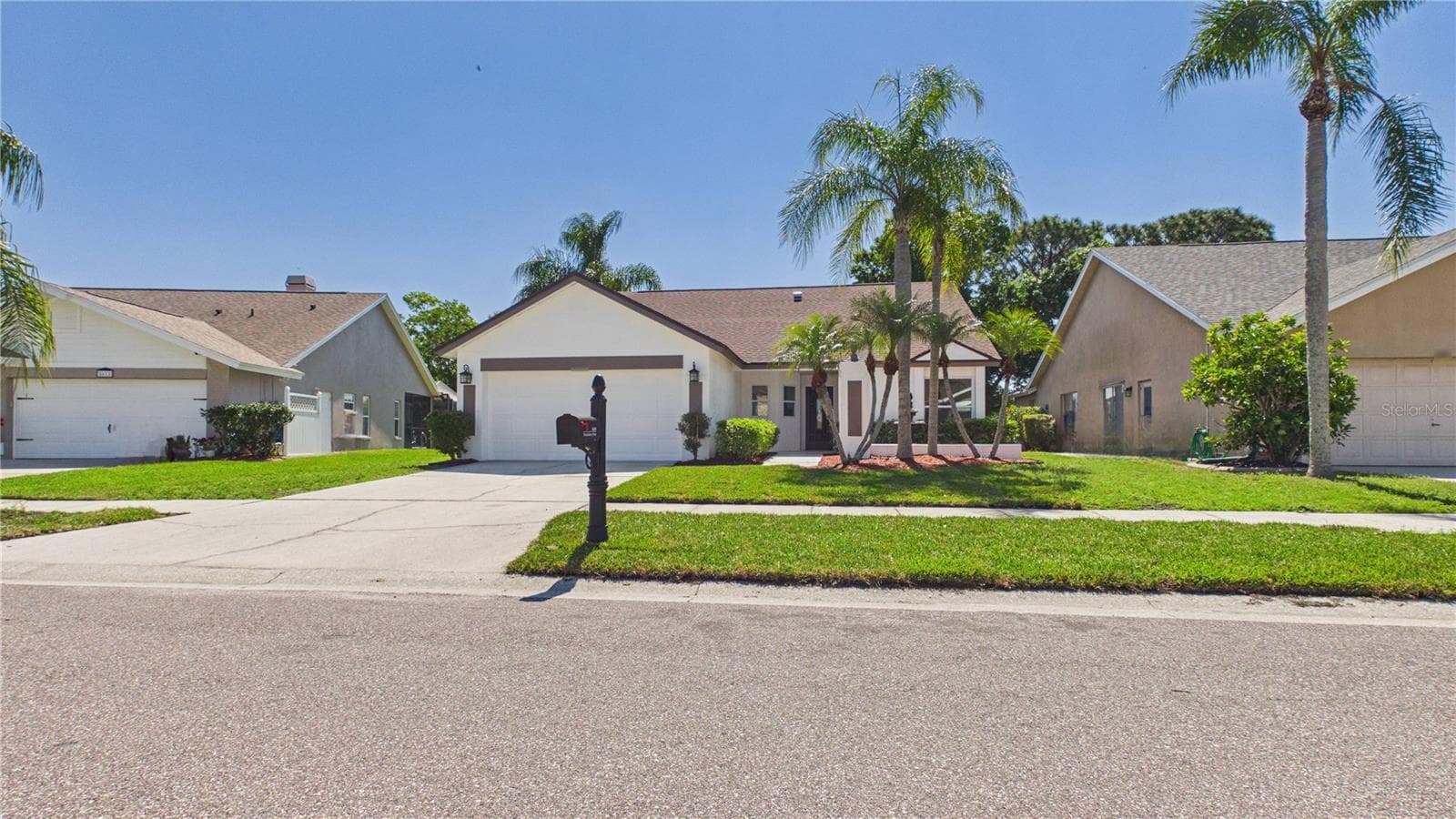 Single Family Residence at 8609 BOYSENBERRY DR, TAMPA, photo 5 of 52