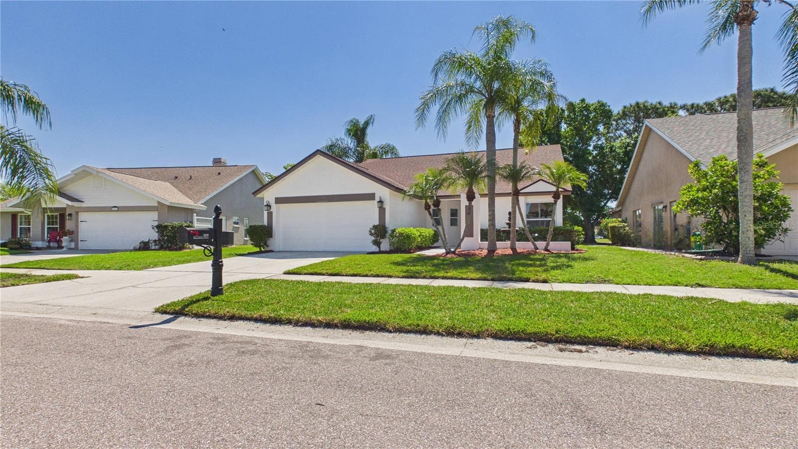 Single Family Residence at 8609 BOYSENBERRY DR, TAMPA, photo 7 of 52