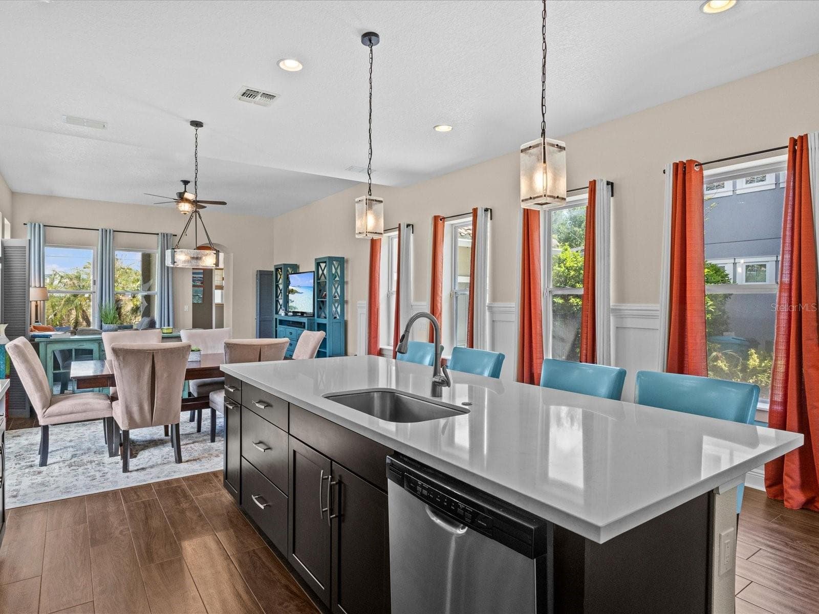 Single Family Residence at 8153 BELLOW ST, ORLANDO, photo 8 of 61