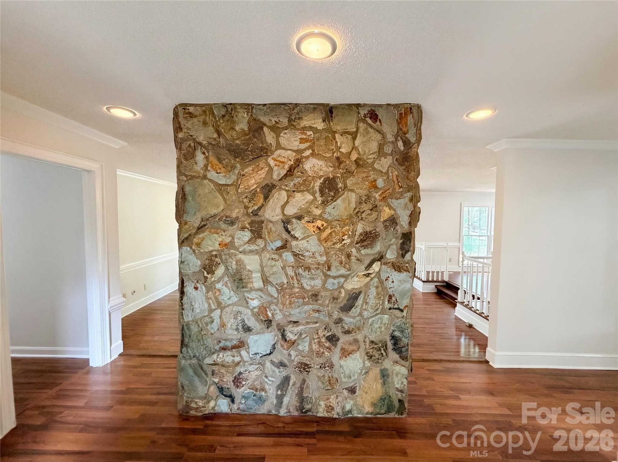 Single Family Residence at 6024 Dovefield Road, Charlotte, photo 6 of 17