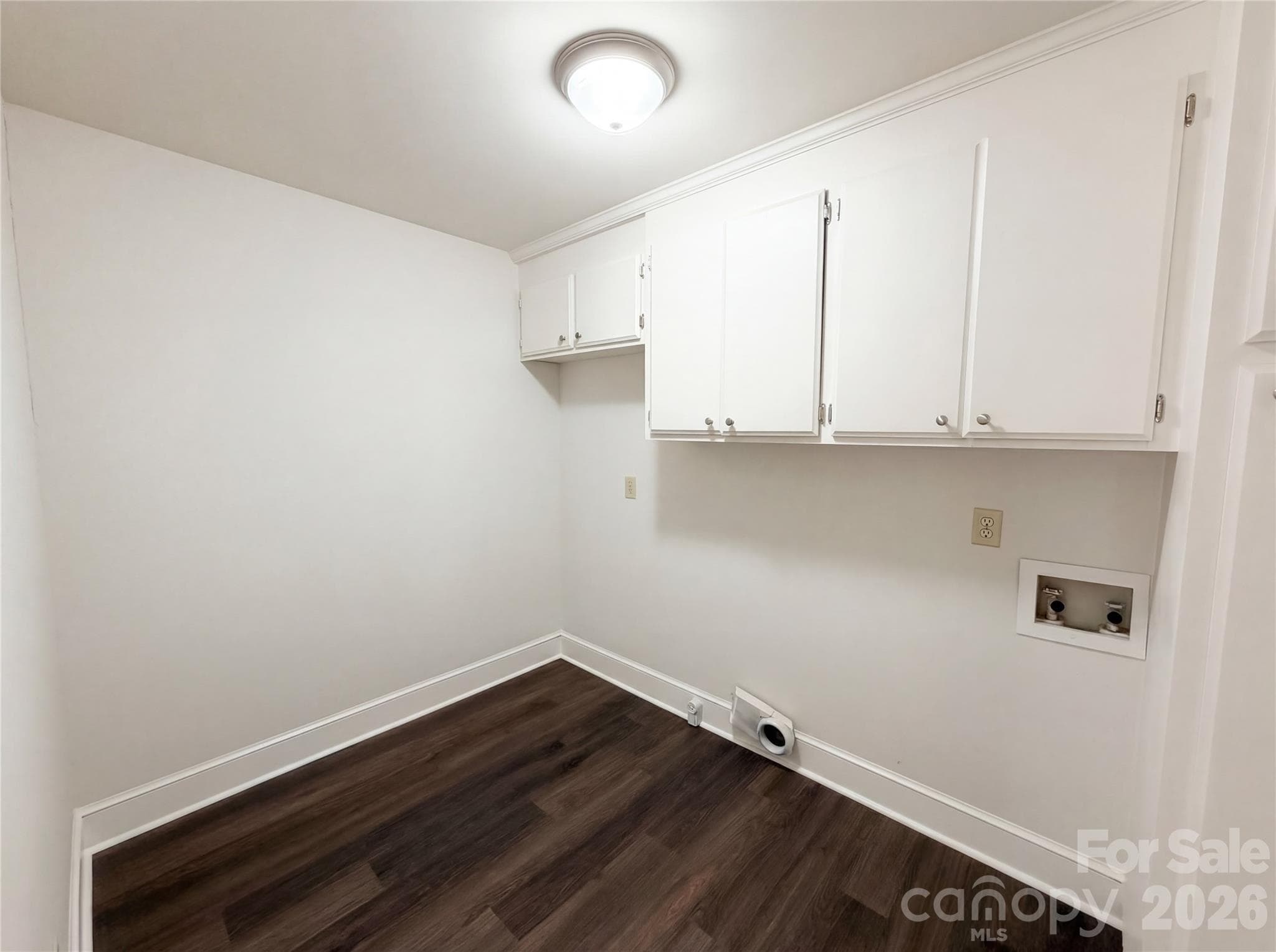 Single Family Residence at 6024 Dovefield Road, Charlotte, photo 15 of 17