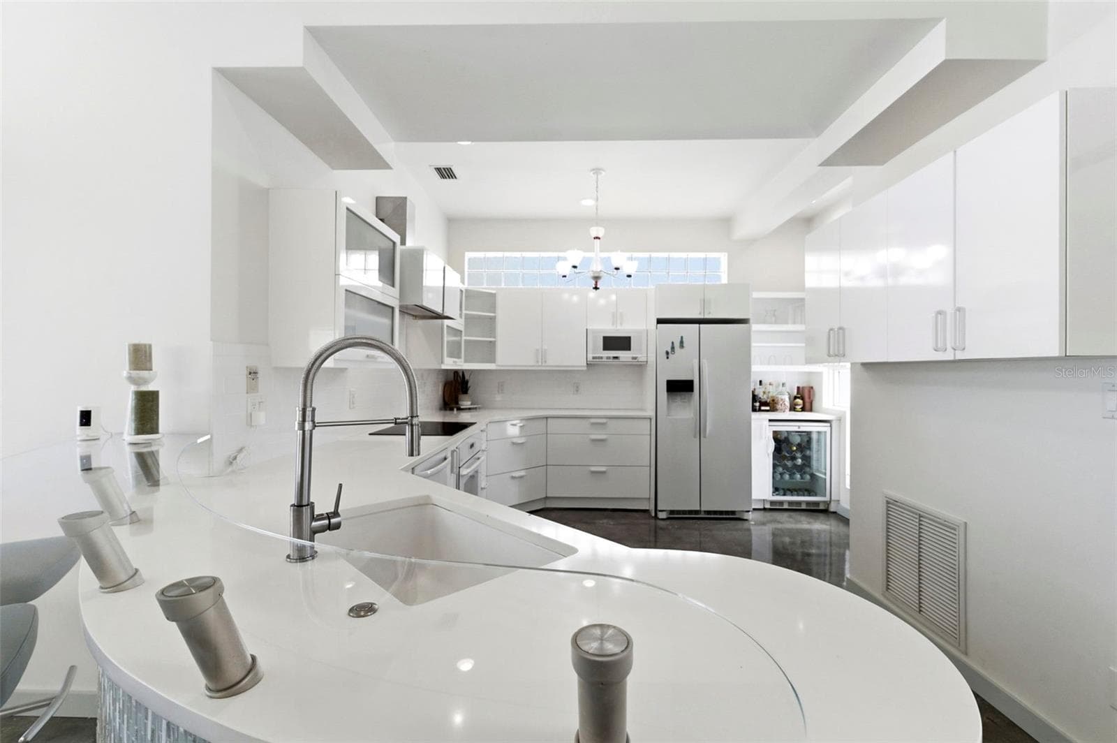 Single Family Residence at 8680 W GULF BLVD, TREASURE ISLAND, photo 13 of 89