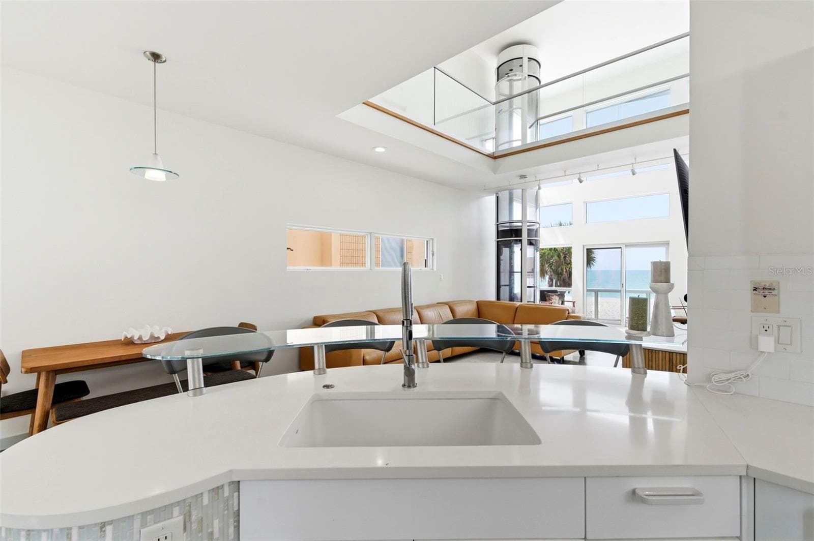 Single Family Residence at 8680 W GULF BLVD, TREASURE ISLAND, photo 15 of 89