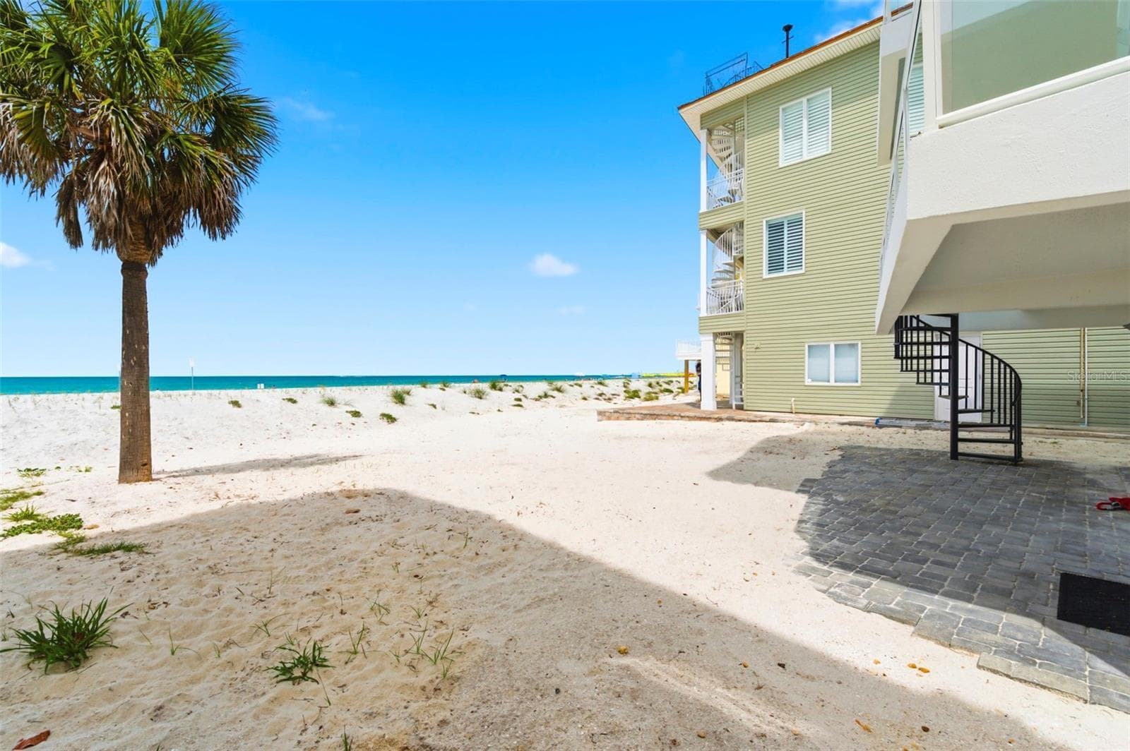 Single Family Residence at 8680 W GULF BLVD, TREASURE ISLAND, photo 65 of 89