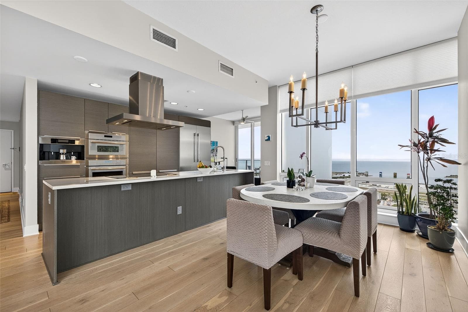 Condominium at 175 1ST ST S #3102, ST PETERSBURG, photo 9 of 69