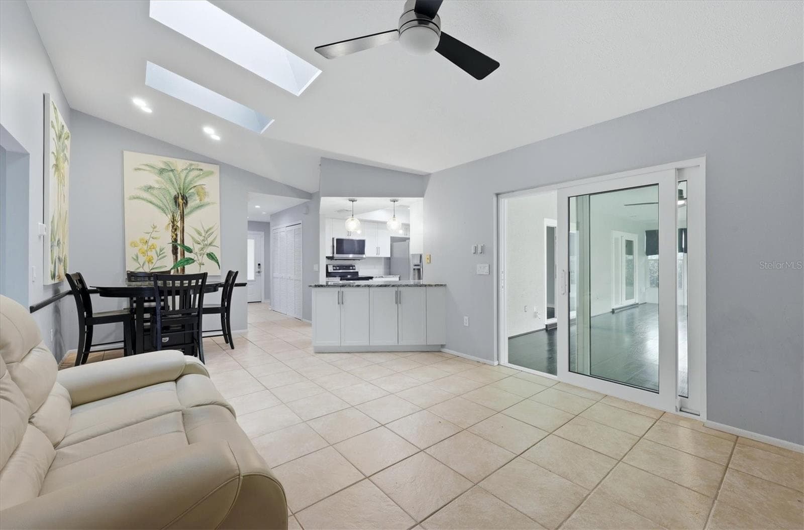 Single Family Residence at 5599 WILDE OAK WAY, SARASOTA, photo 20 of 44