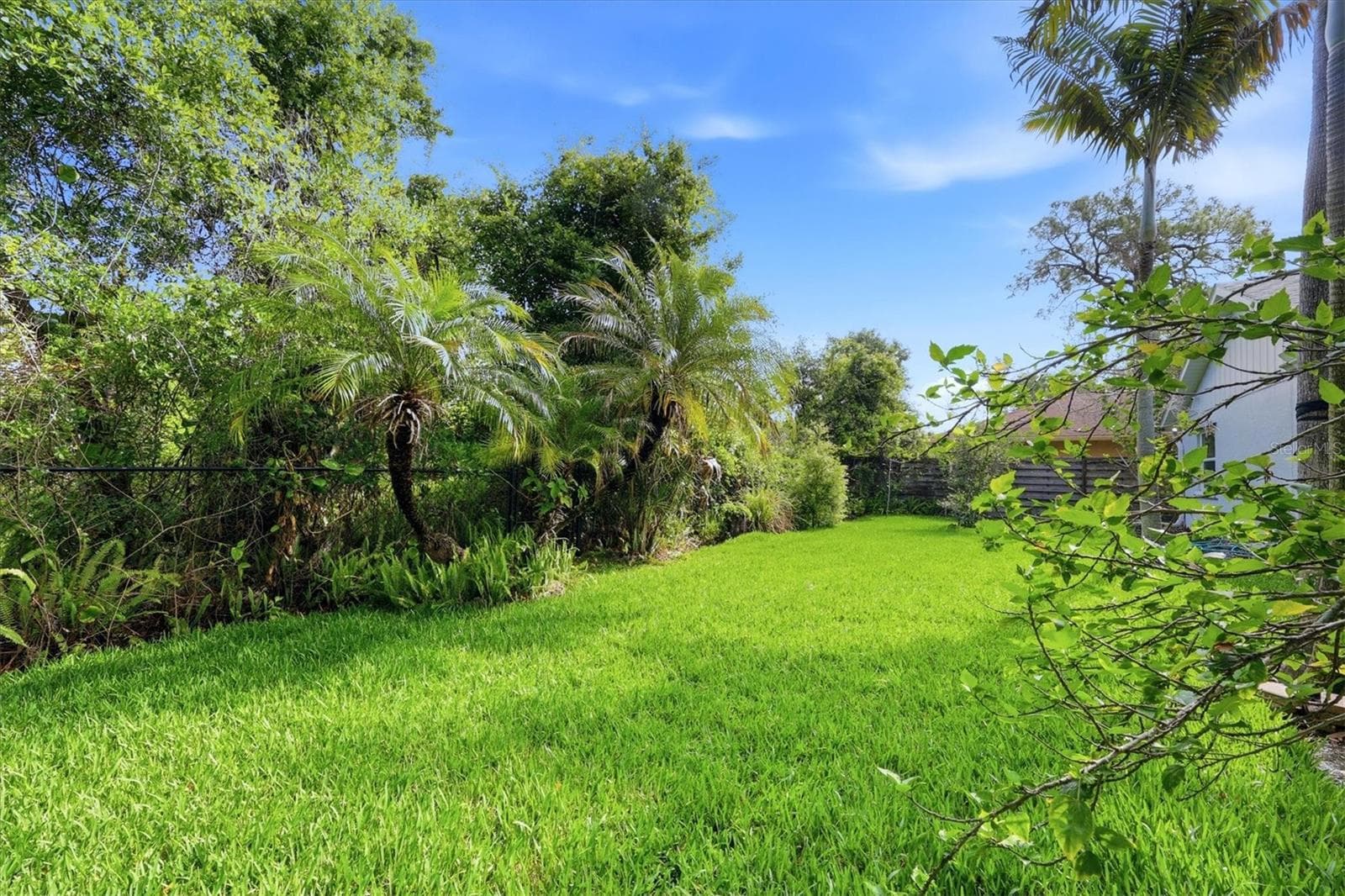 Single Family Residence at 5599 WILDE OAK WAY, SARASOTA, photo 38 of 44