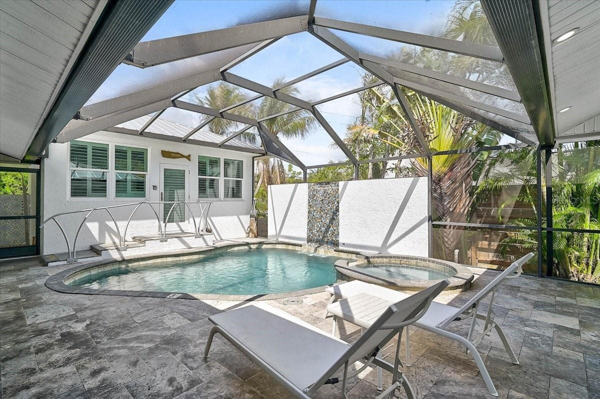 Single Family Residence at 3515 LA PALOMA AVE, SARASOTA, photo 24 of 46