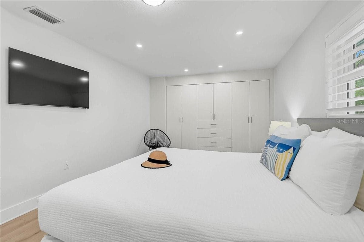 Single Family Residence at 3515 LA PALOMA AVE, SARASOTA, photo 27 of 46