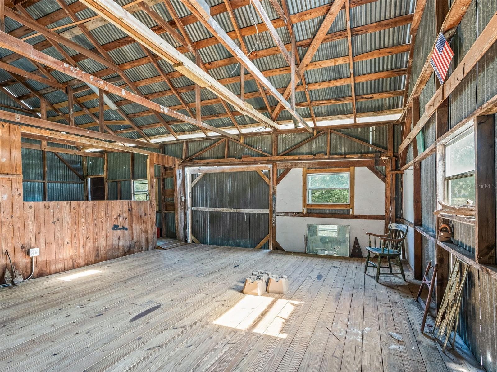 Single Family Residence at 10487 SE HIGHWAY 42, SUMMERFIELD, photo 43 of 74