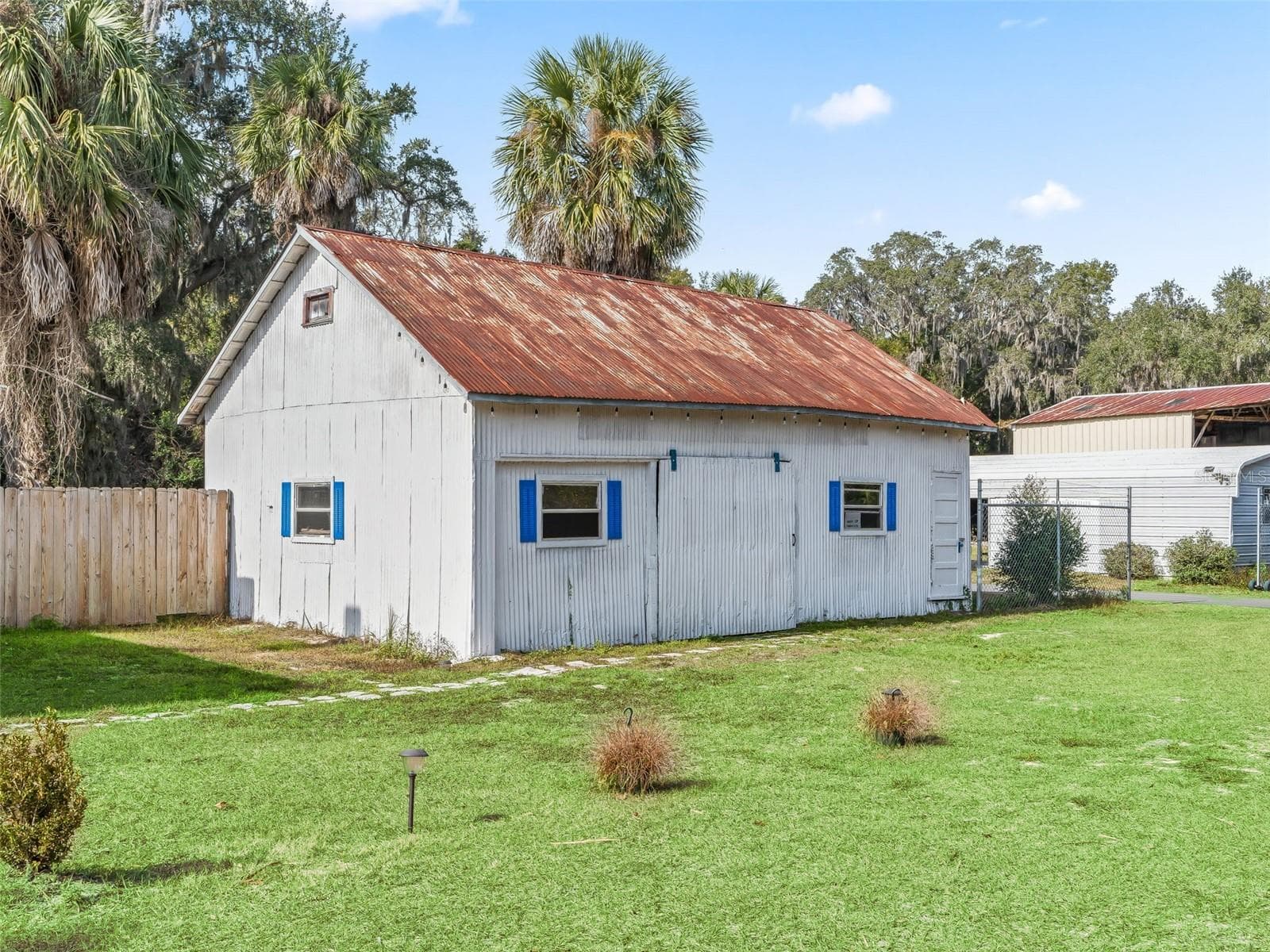Single Family Residence at 10487 SE HIGHWAY 42, SUMMERFIELD, photo 44 of 74