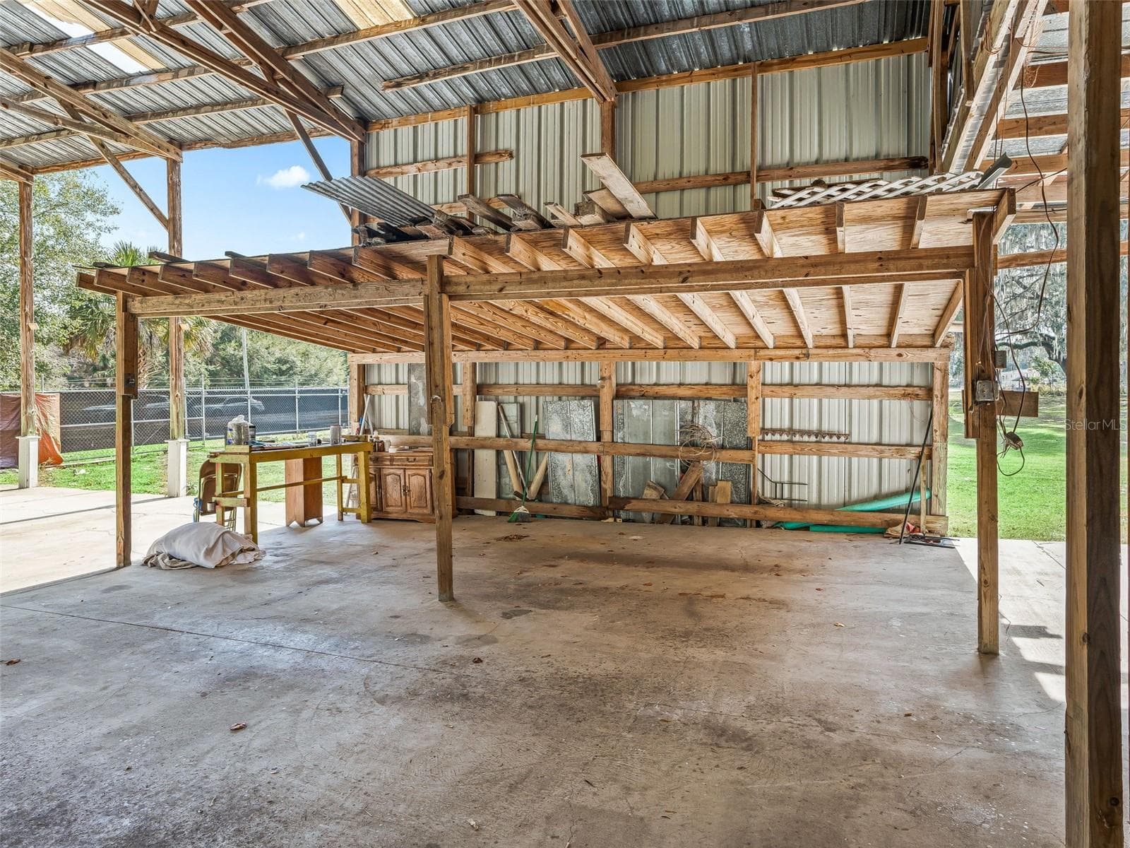Single Family Residence at 10487 SE HIGHWAY 42, SUMMERFIELD, photo 54 of 74