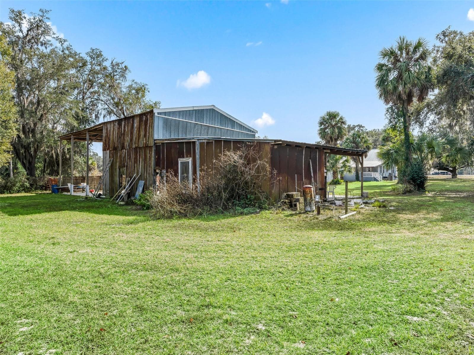 Single Family Residence at 10487 SE HIGHWAY 42, SUMMERFIELD, photo 57 of 74