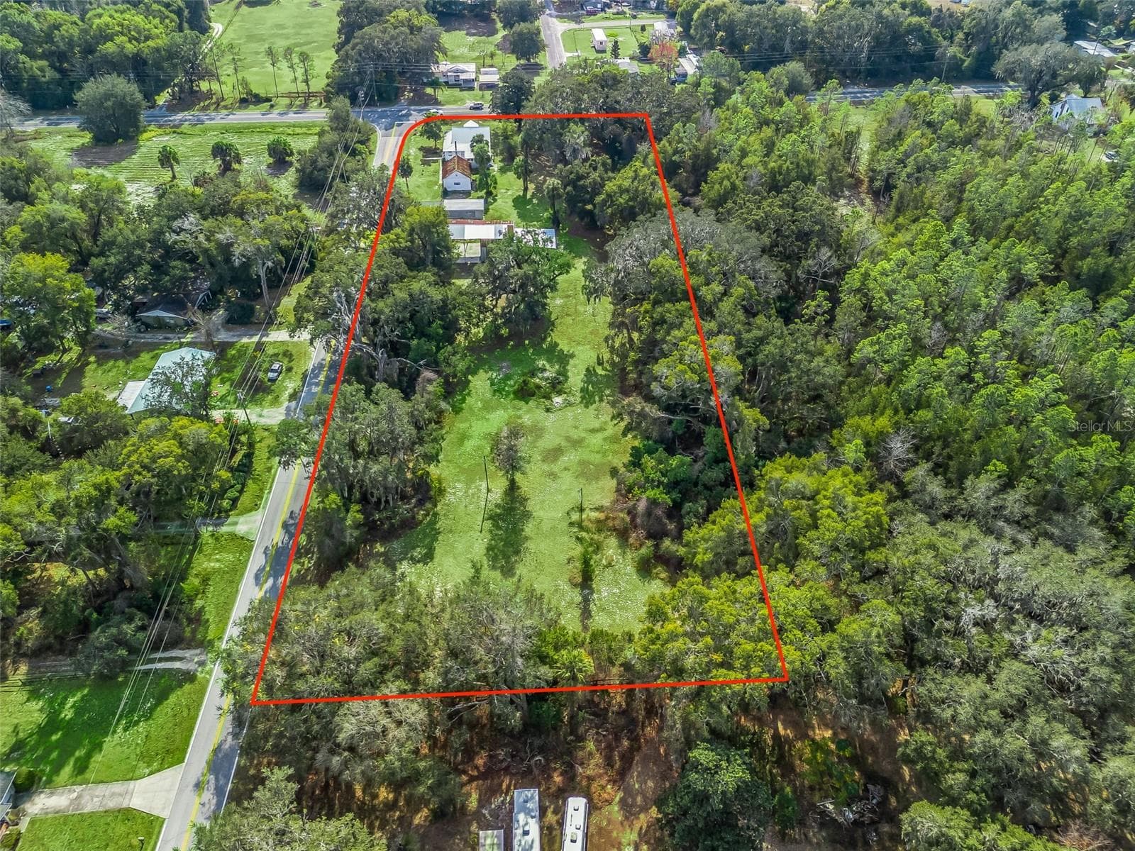 Single Family Residence at 10487 SE HIGHWAY 42, SUMMERFIELD, photo 61 of 74