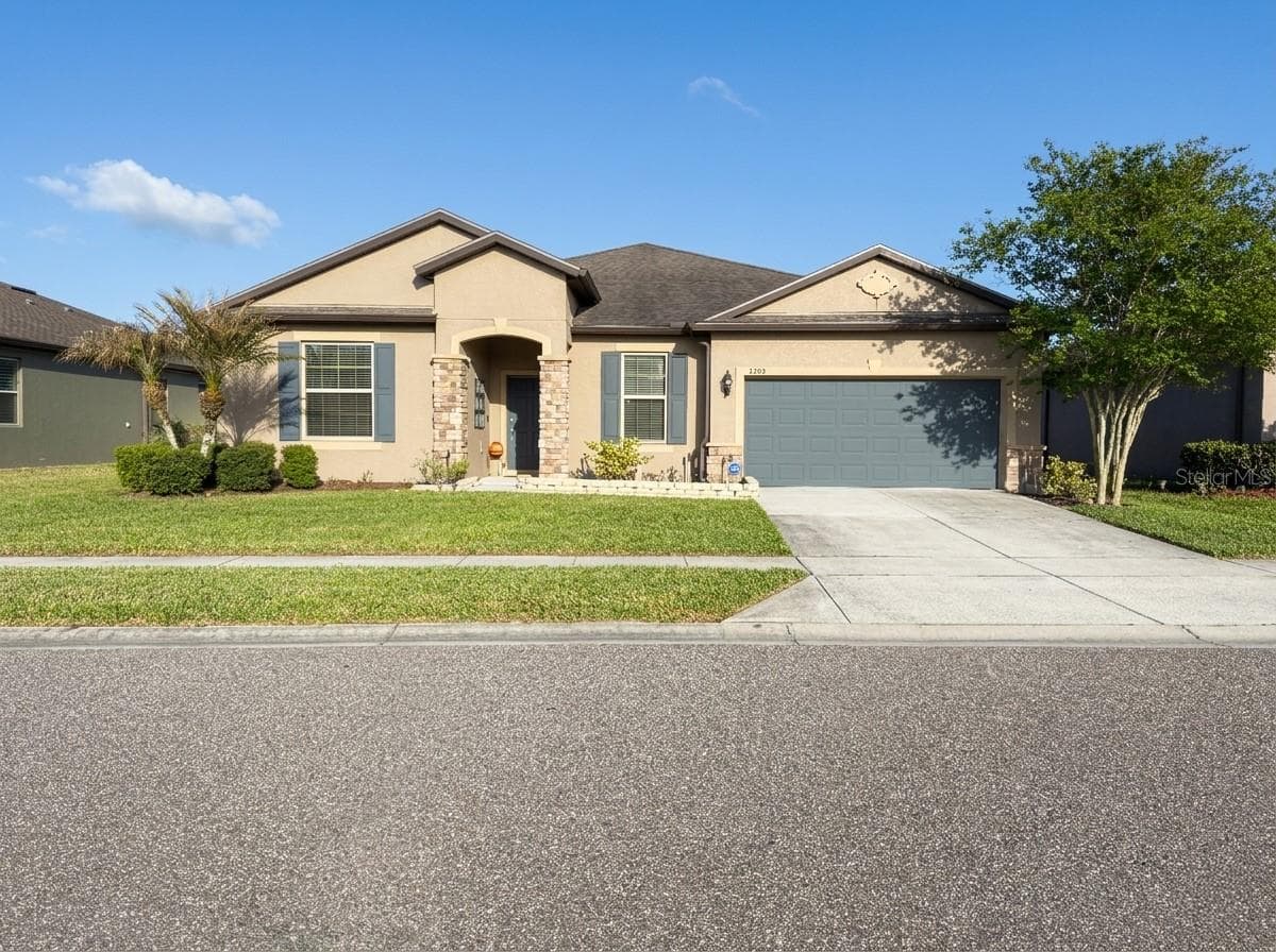Single Family Residence at 3986 BAJA DR, ST CLOUD, photo 4 of 64