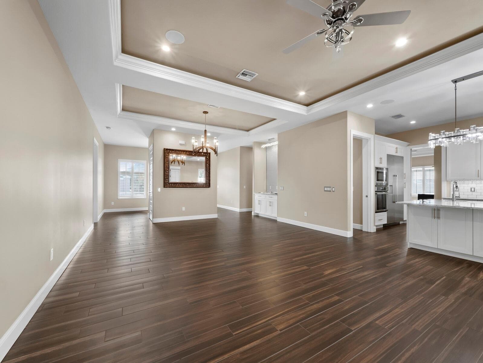 Single Family Residence at 5618 BRITANNIA DR, SARASOTA, photo 18 of 67