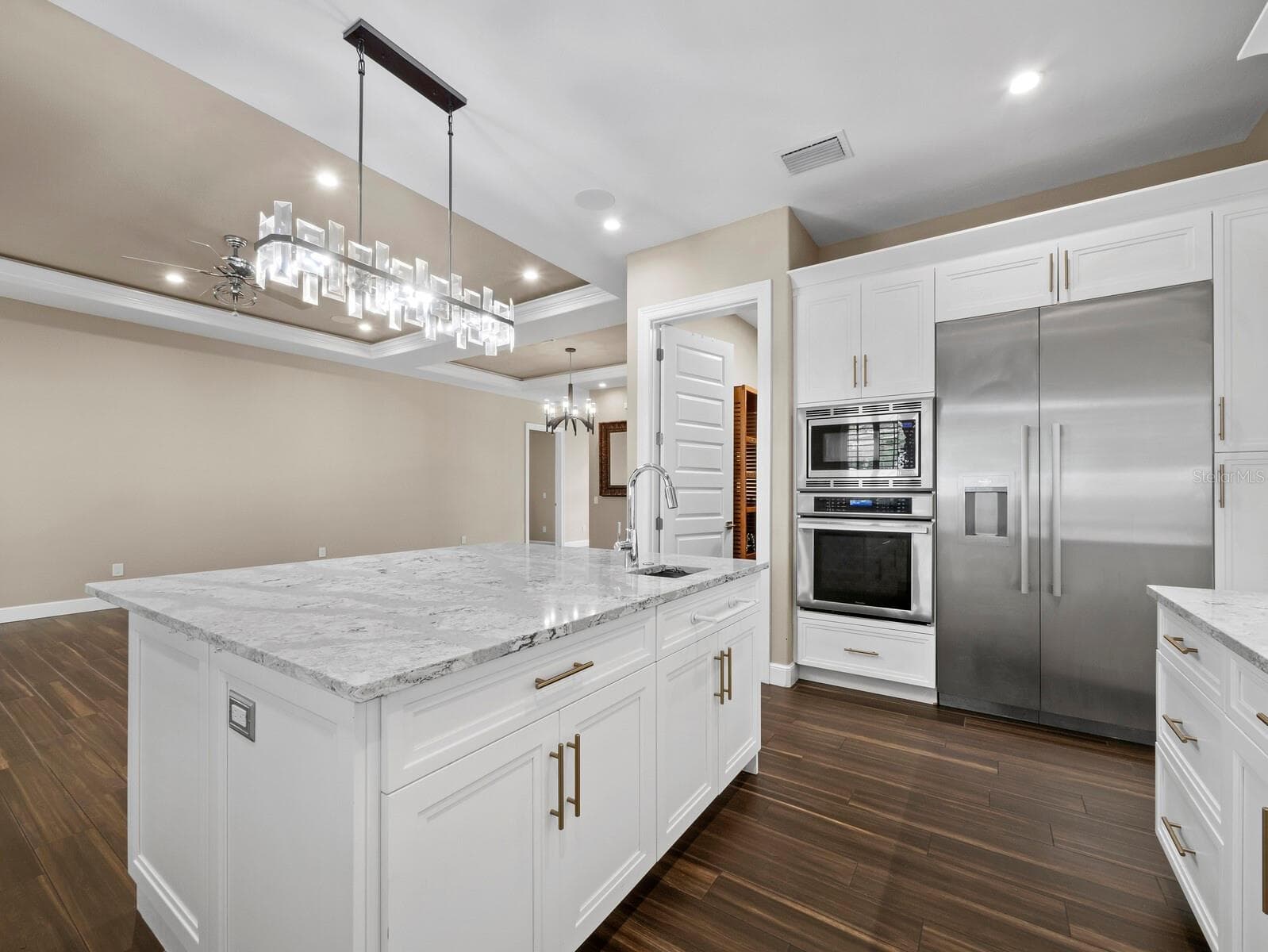 Single Family Residence at 5618 BRITANNIA DR, SARASOTA, photo 23 of 67