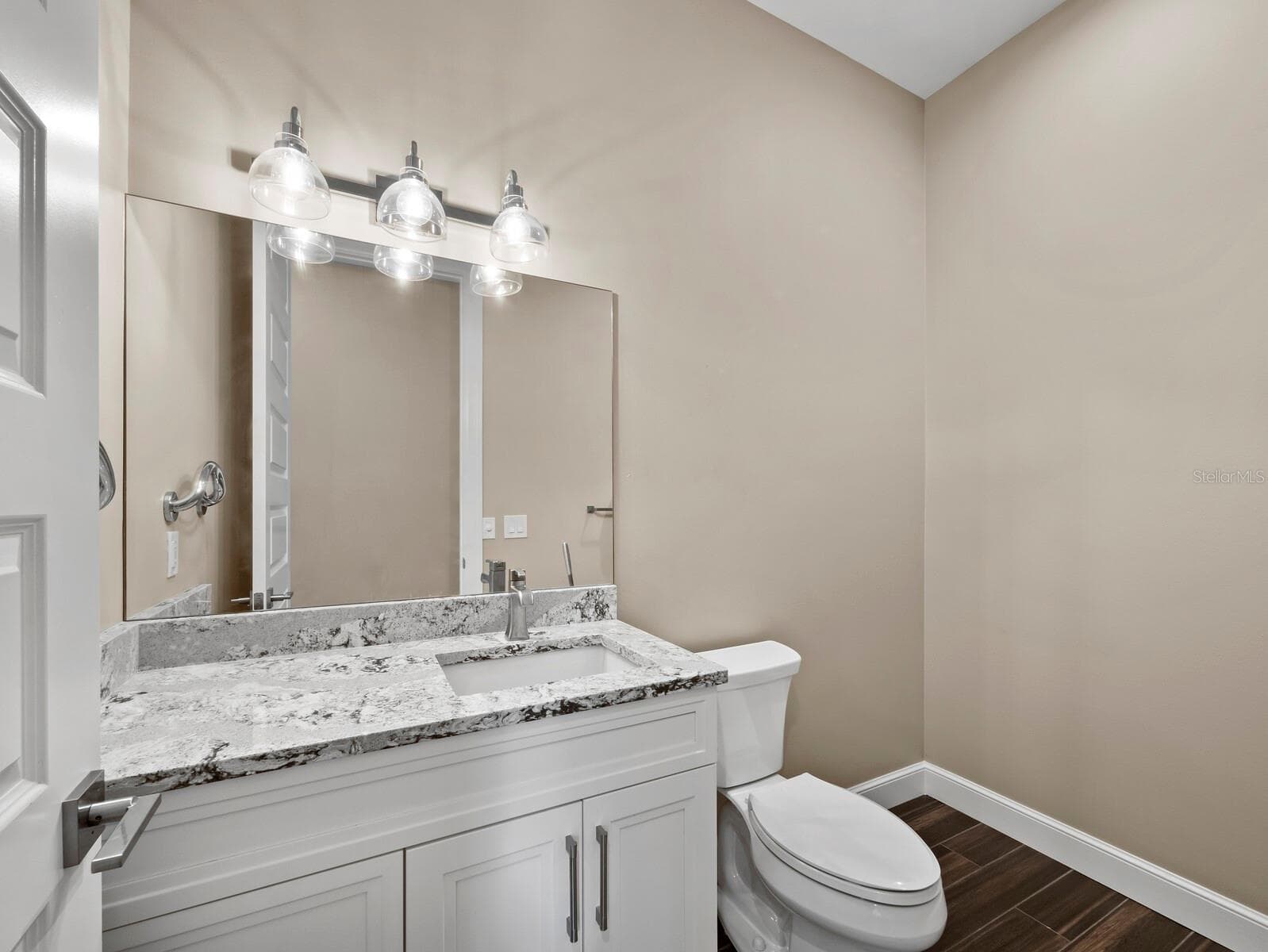 Single Family Residence at 5618 BRITANNIA DR, SARASOTA, photo 42 of 67