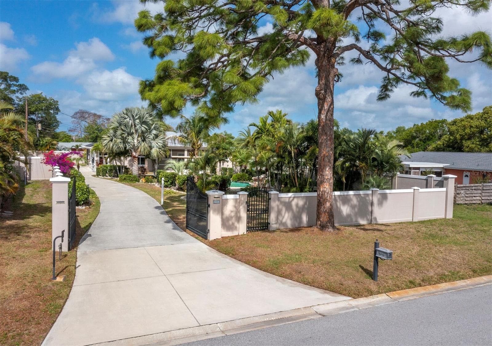 Single Family Residence at 5618 BRITANNIA DR, SARASOTA, photo 55 of 67