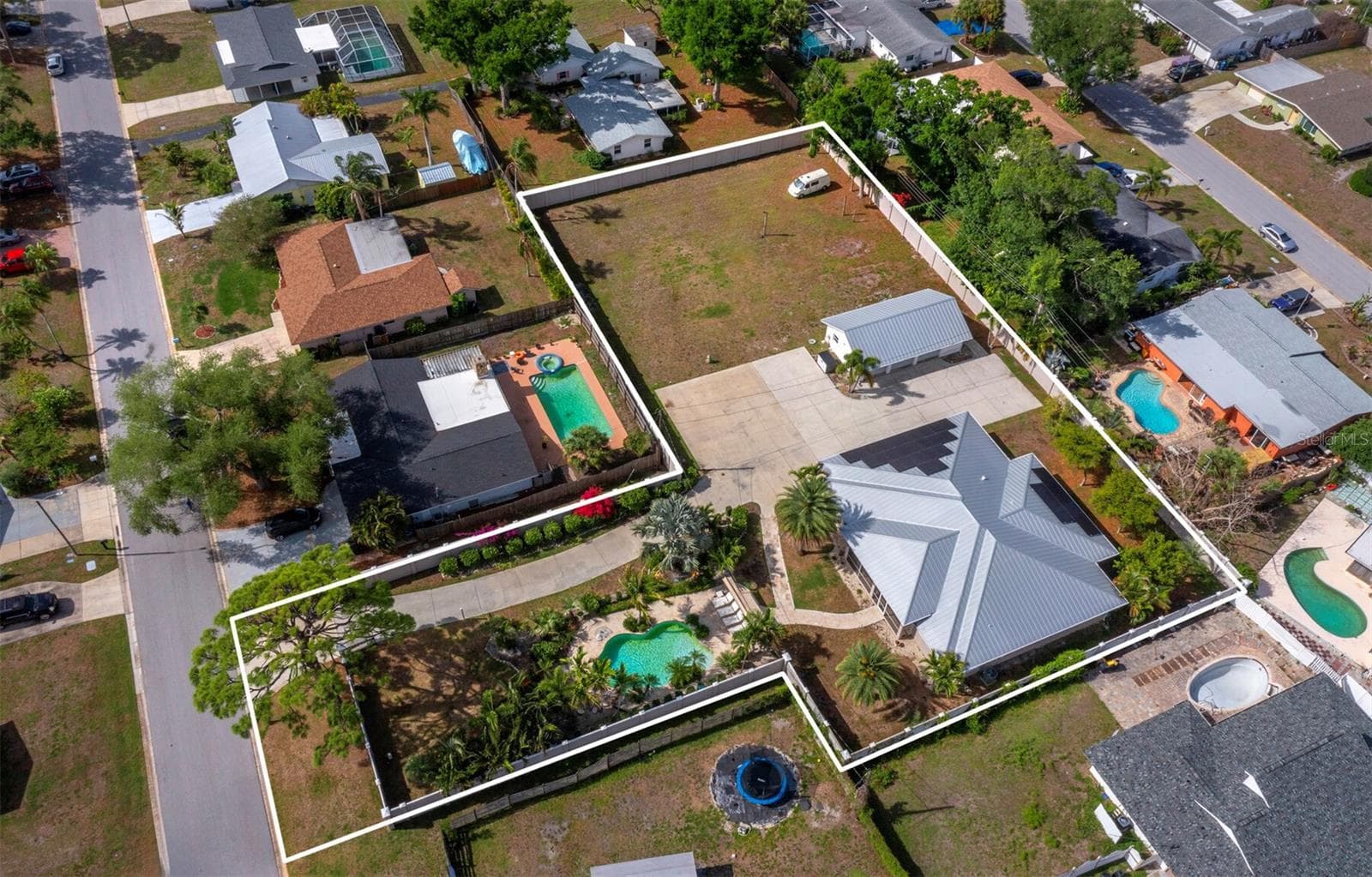 Single Family Residence at 5618 BRITANNIA DR, SARASOTA, photo 56 of 67