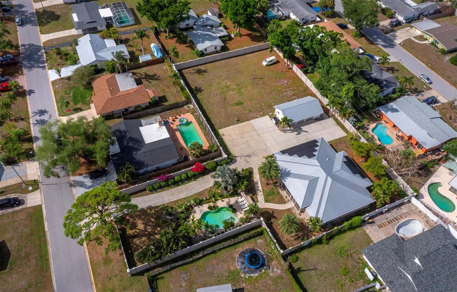 Single Family Residence at 5618 BRITANNIA DR, SARASOTA, photo 57 of 67