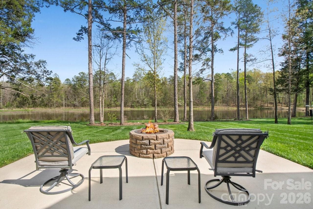 Single Family Residence at 345 Barnwood Drive, Rockwell, photo 11 of 45