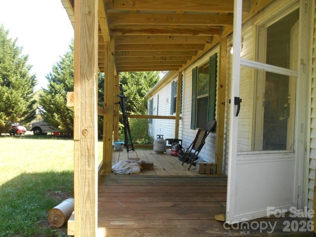 Single Family Residence at 2184 Stove Drive, Newton, photo 3 of 30