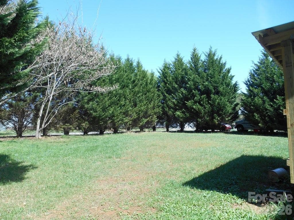 Single Family Residence at 2184 Stove Drive, Newton, photo 4 of 30