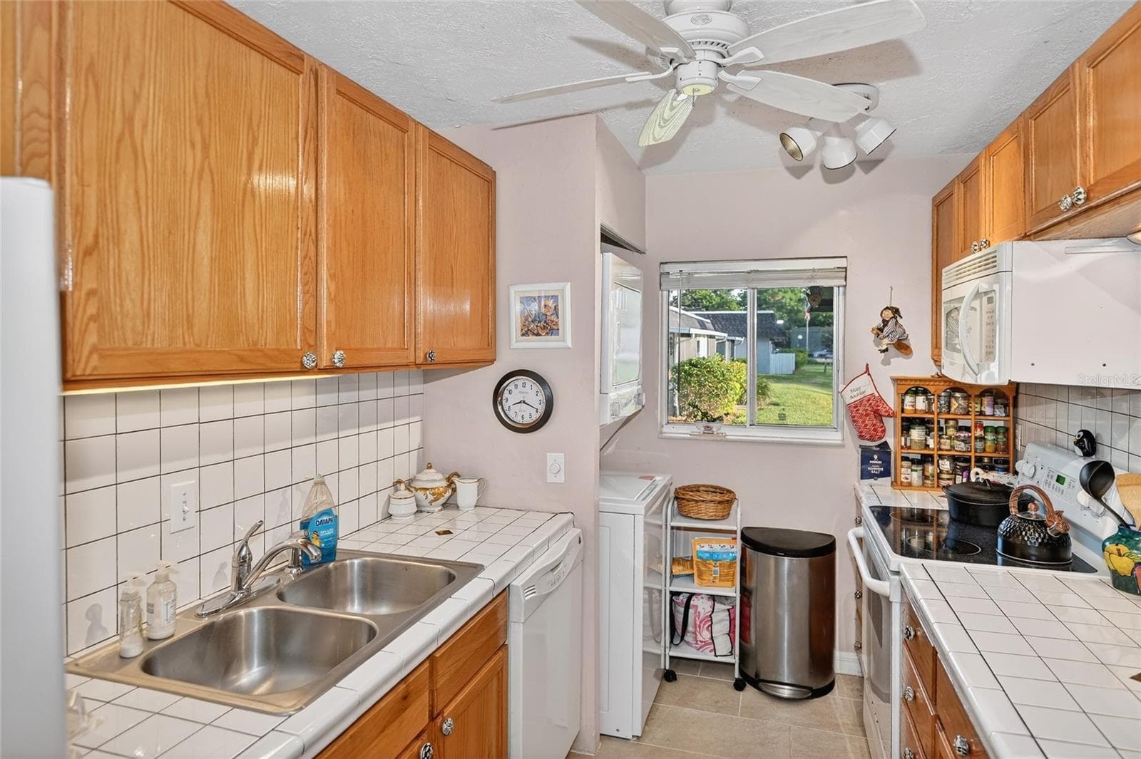 Condominium at 4160 FRUITVILLE RD #11, SARASOTA, photo 13 of 63