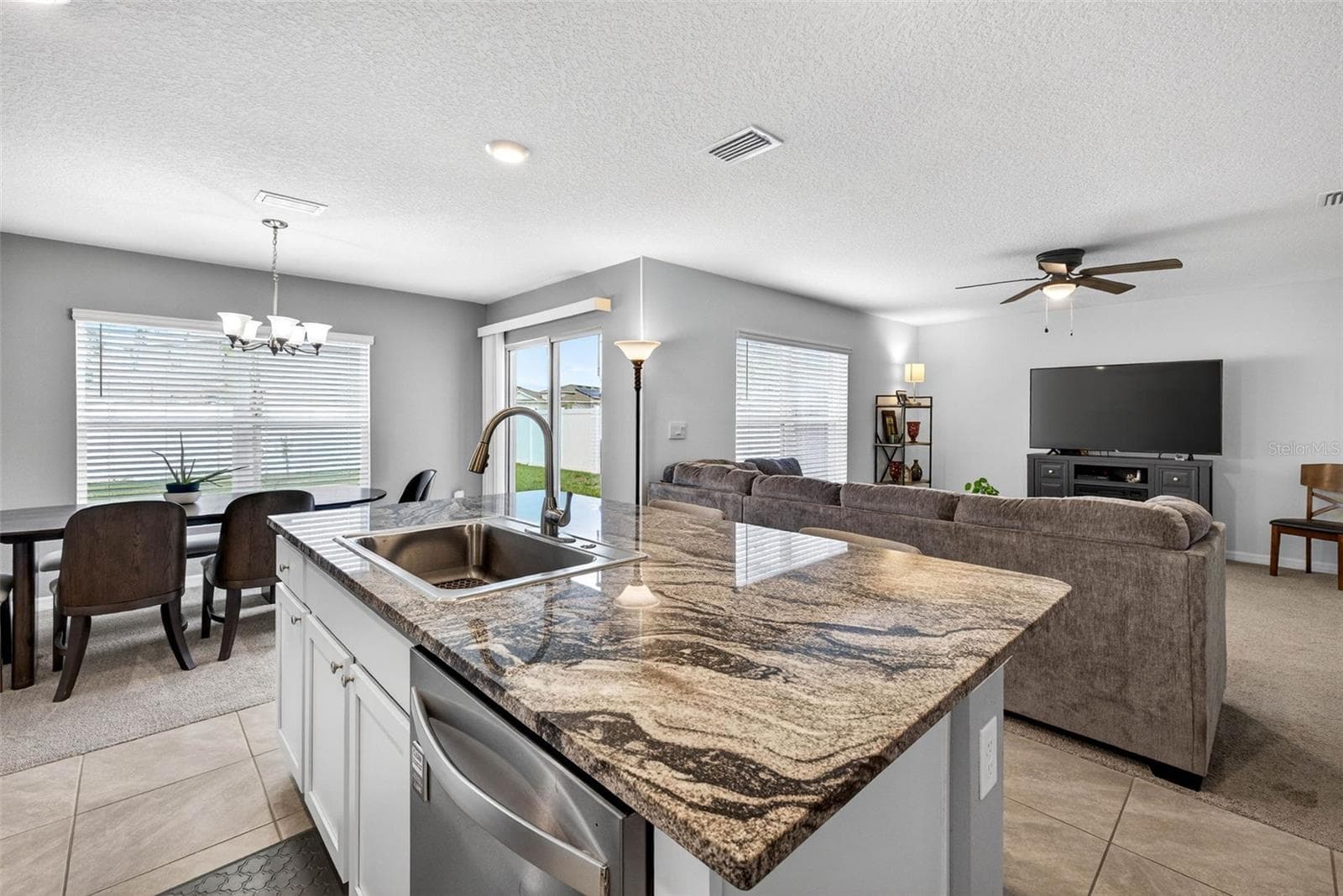 Single Family Residence at 13765 WHISKEY DAISY DR, DADE CITY, photo 5 of 41