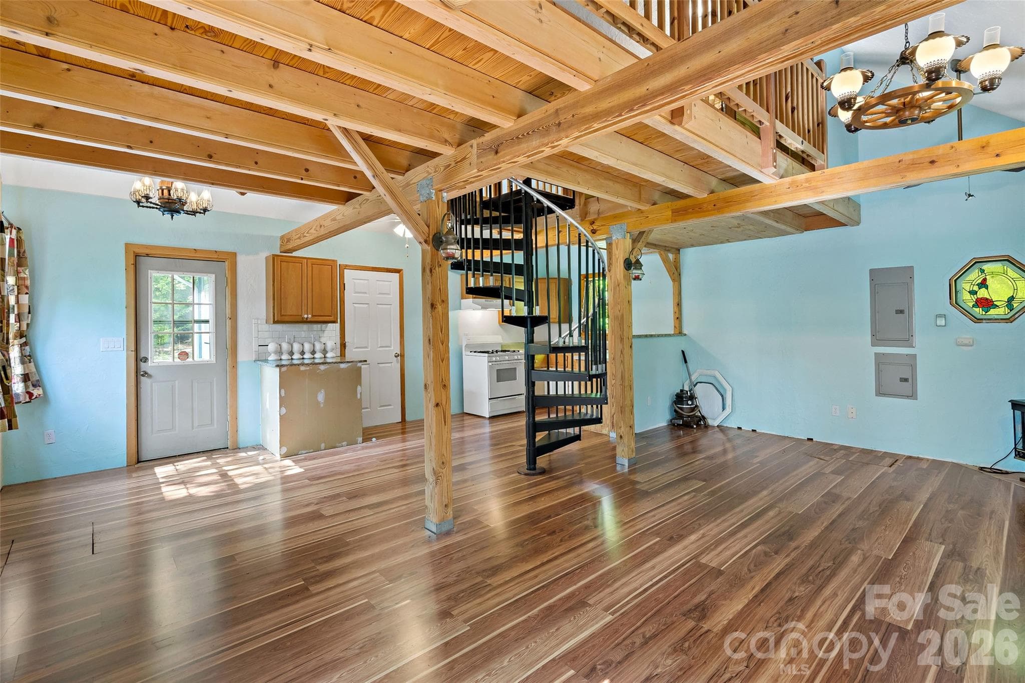 Single Family Residence at 42 Parkway Drive, Marion, photo 15 of 30