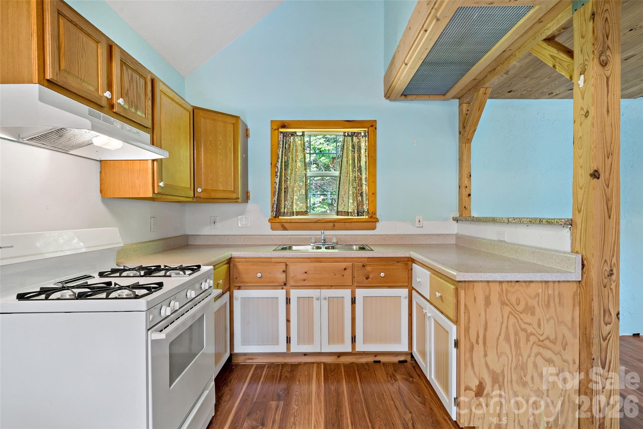 Single Family Residence at 42 Parkway Drive, Marion, photo 17 of 30