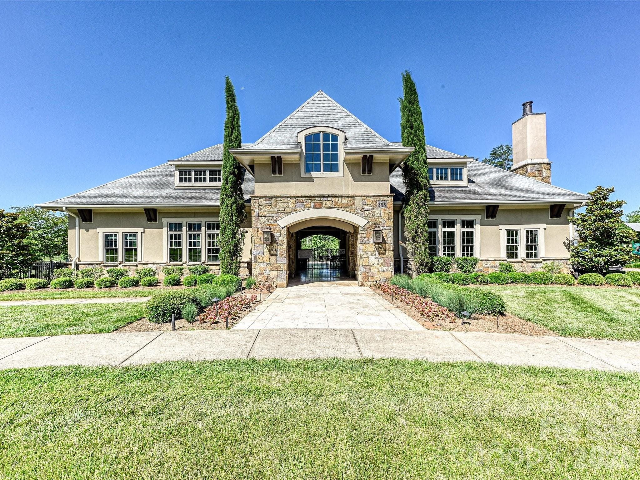 Clubhouse - Matthews