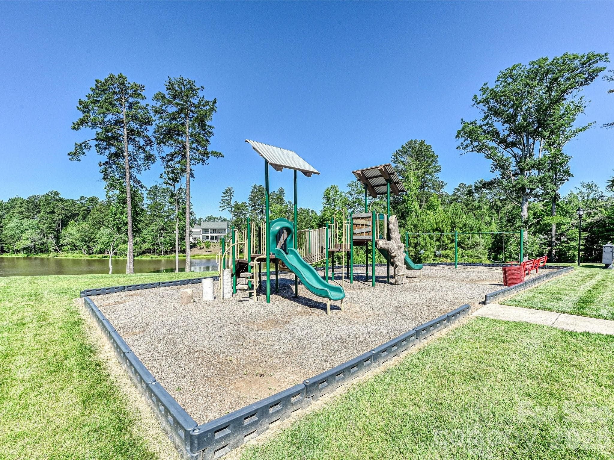 Community Amenities - Playground - Matthews
