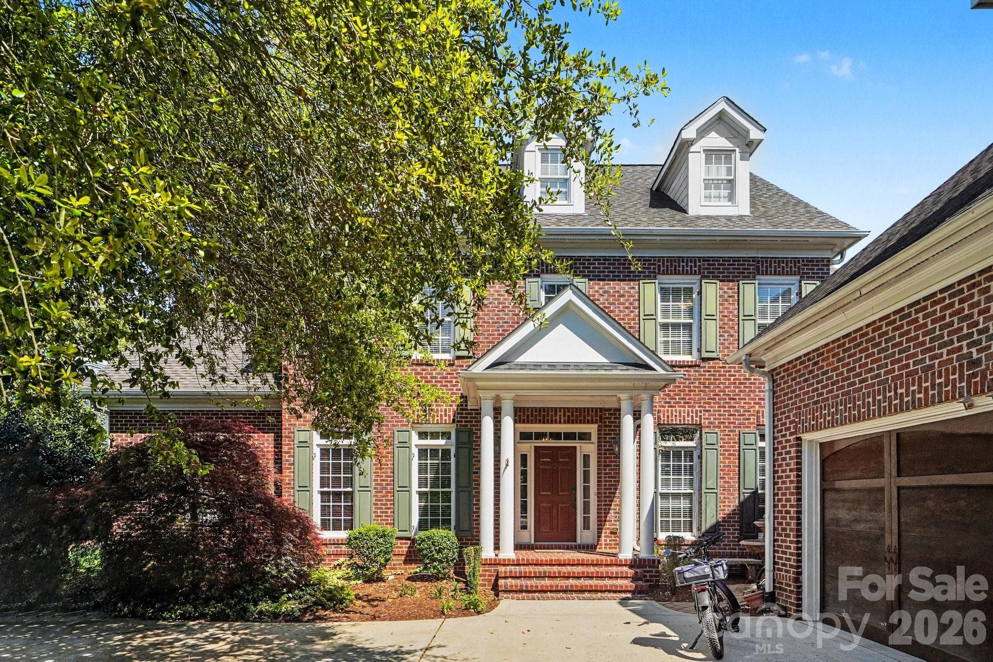 Large Driveway with Ample Parking - Cornelius