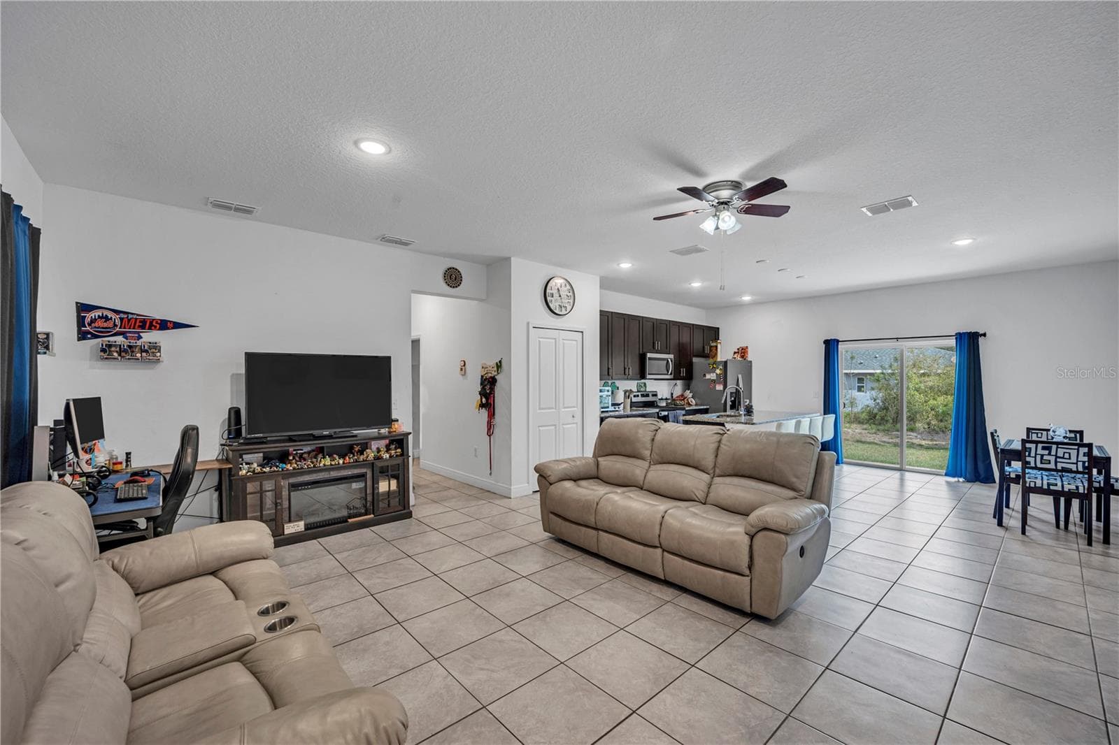 Single Family Residence at 15841 SW 19TH TER, OCALA, photo 8 of 32