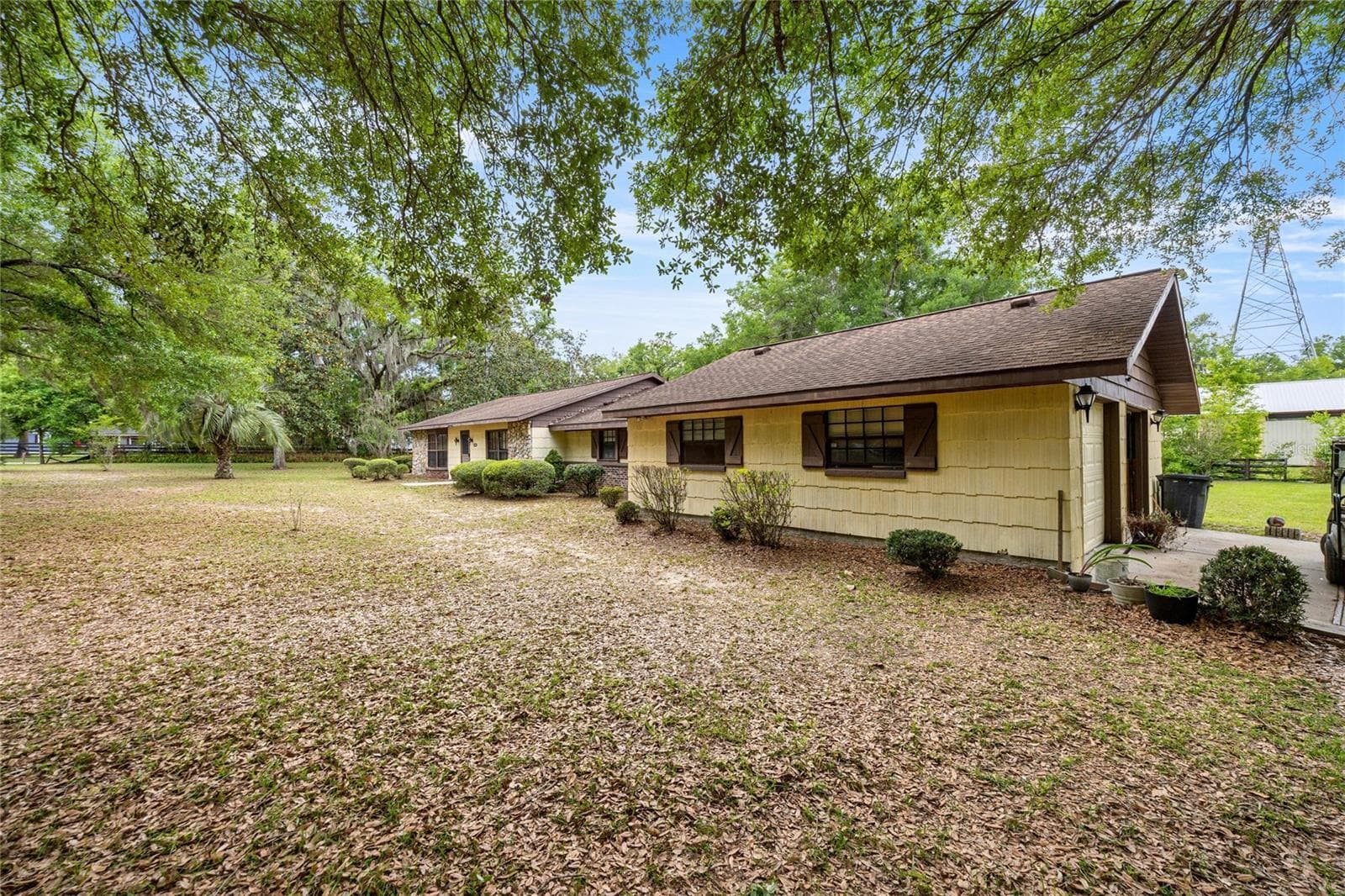 Single Family Residence at 12882 SE 78TH TER, SUMMERFIELD, photo 2 of 38