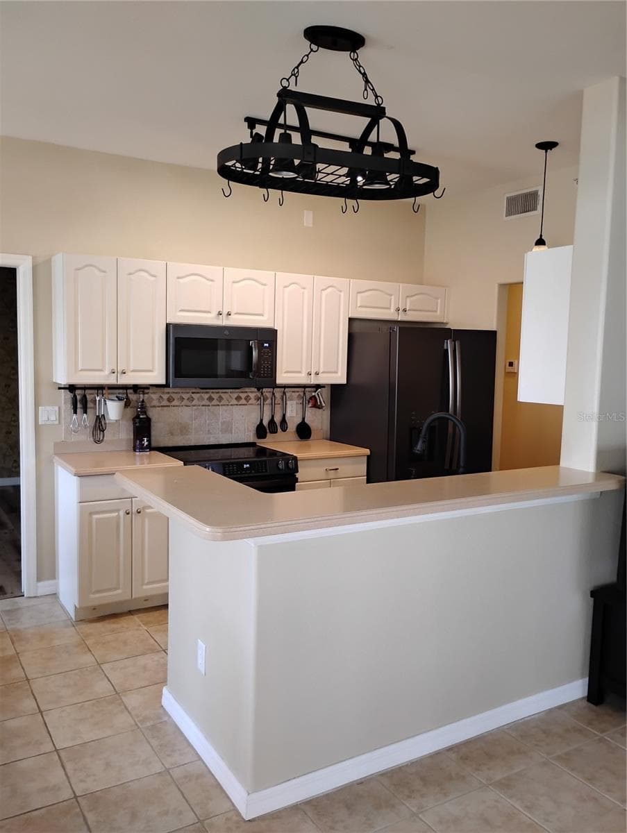 Condominium at 1761 AUBURN LAKES DR #11, VENICE, photo 26 of 76