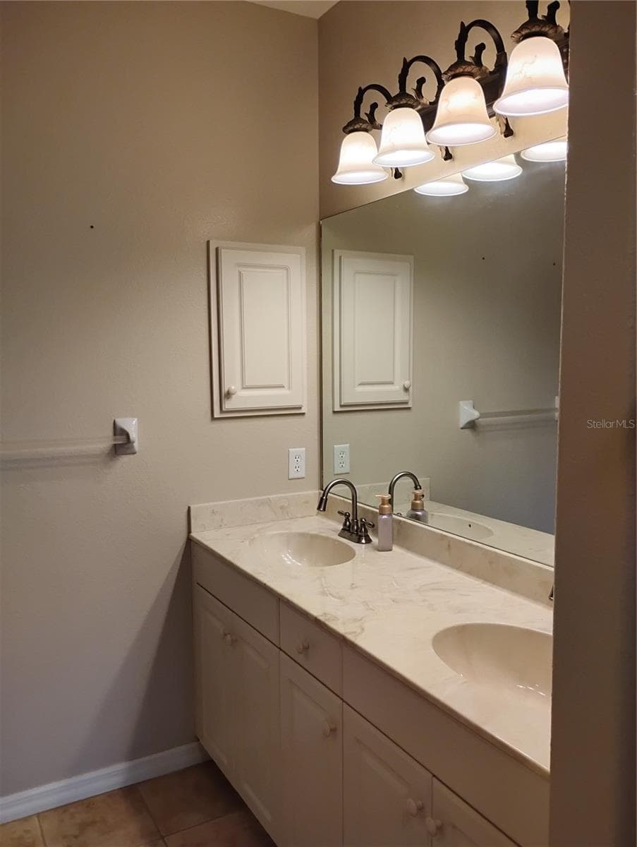 master bath - 1761 AUBURN LAKES DR #11, VENICE