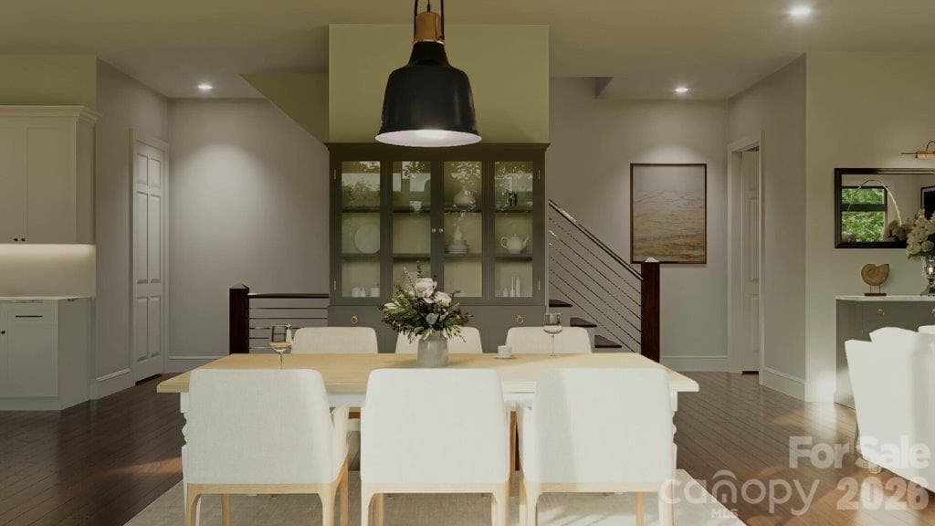 Townhouse at 110 Southpoint Lane, New London, photo 8 of 12