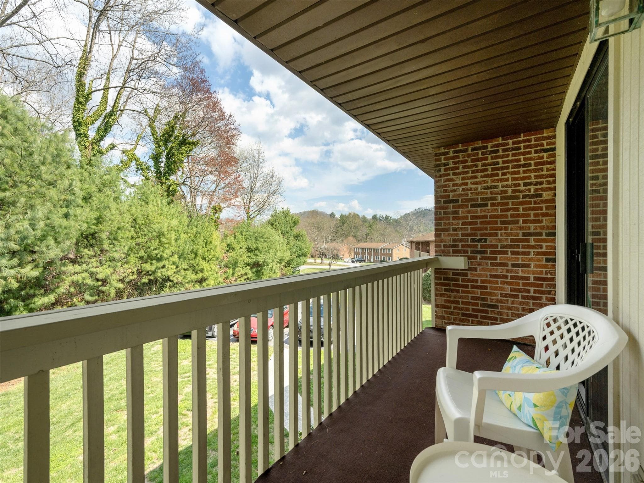 Front covered deck - Hendersonville