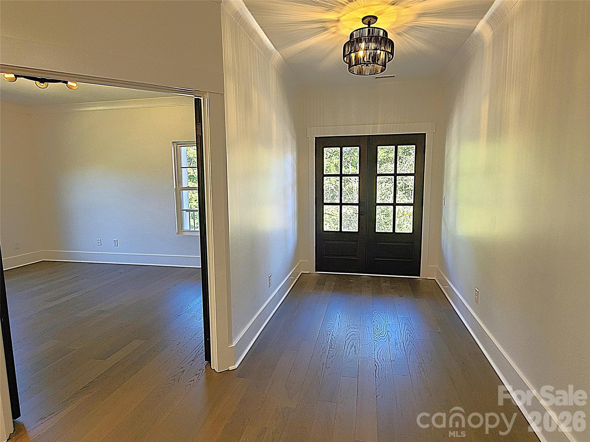Single Family Residence at Hickory, photo 6 of 48