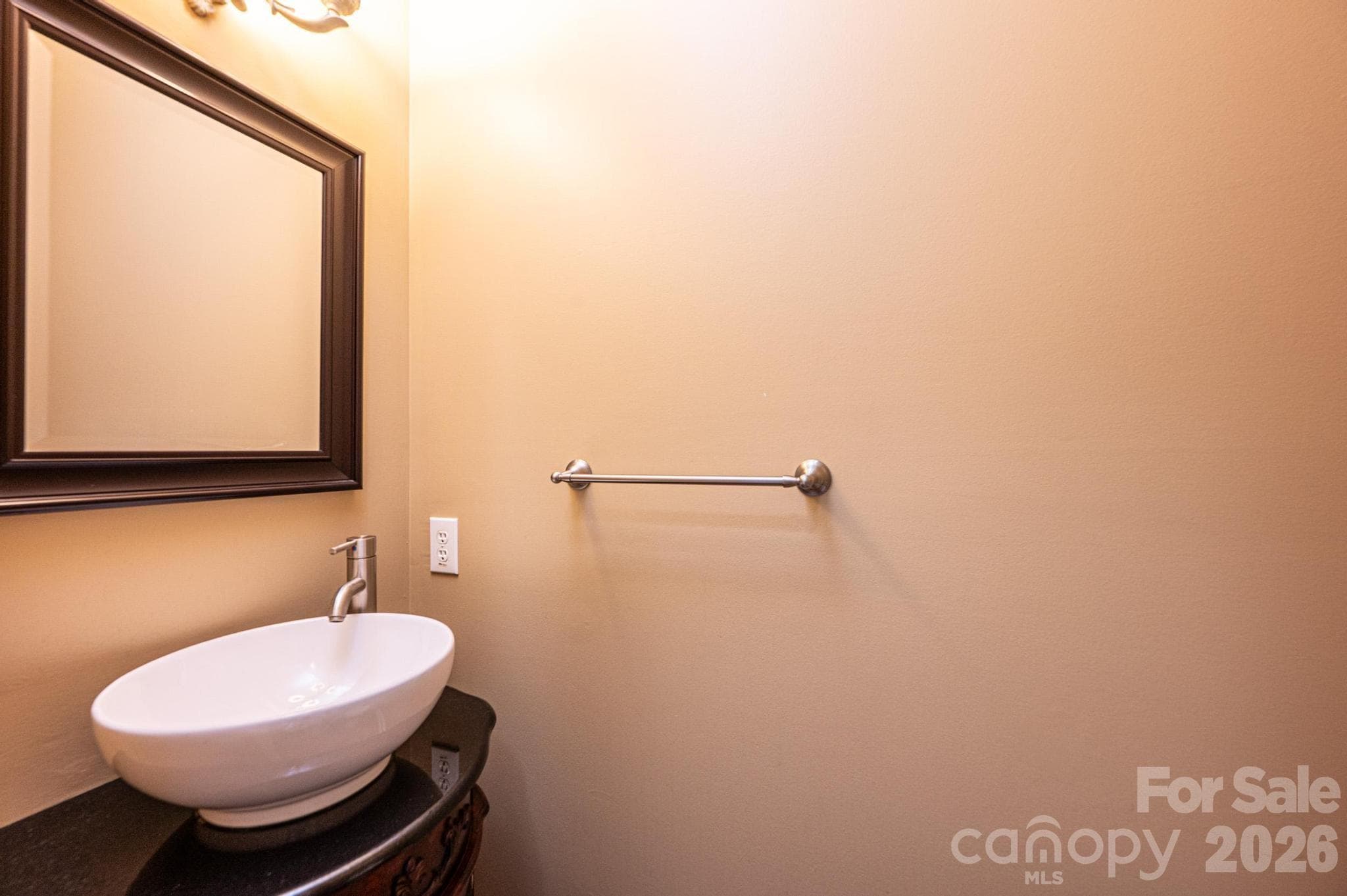 Single Family Residence at 4726 Crystal Falls Avenue, Hickory, photo 11 of 45
