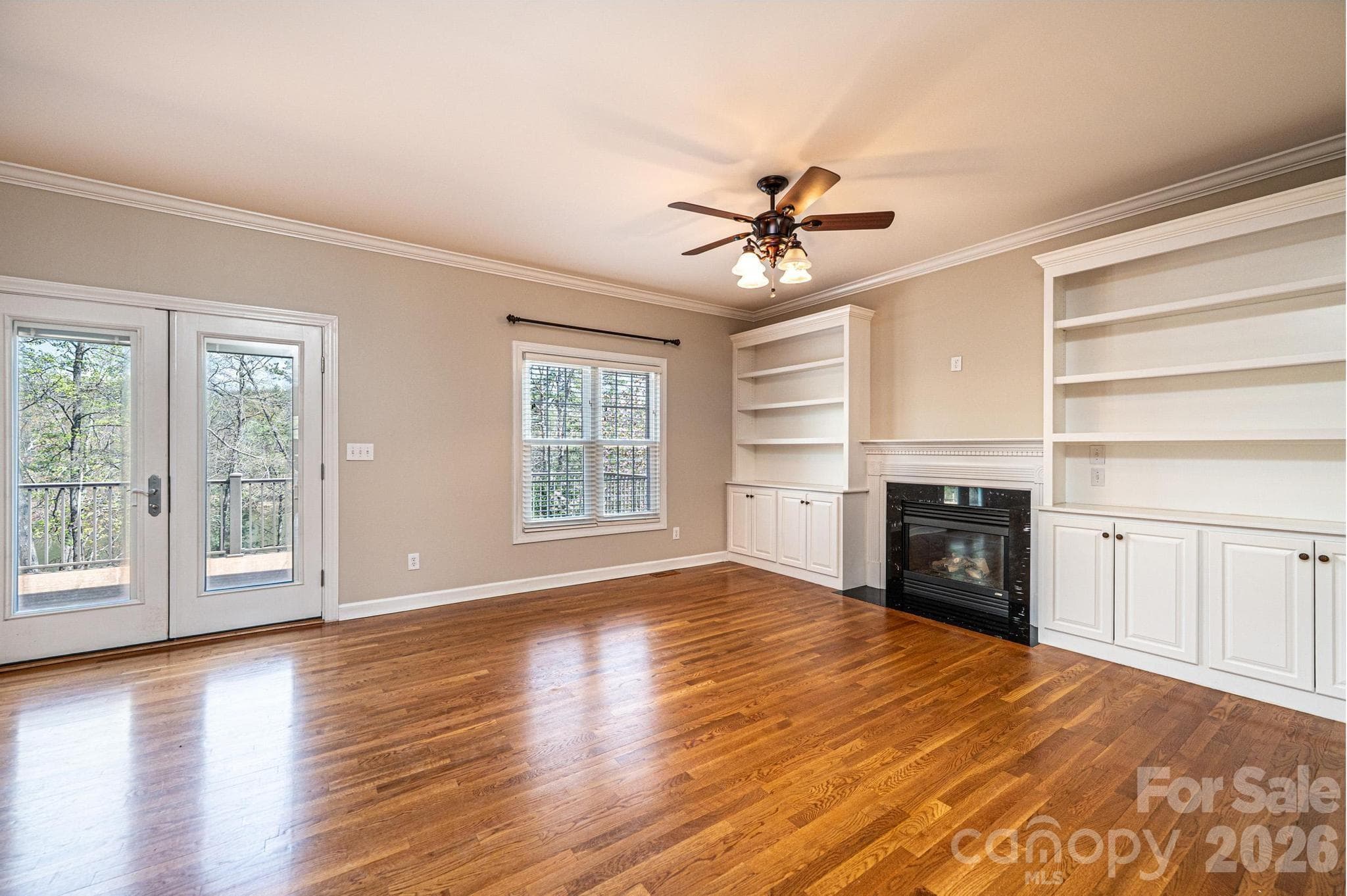 Single Family Residence at 4726 Crystal Falls Avenue, Hickory, photo 12 of 45