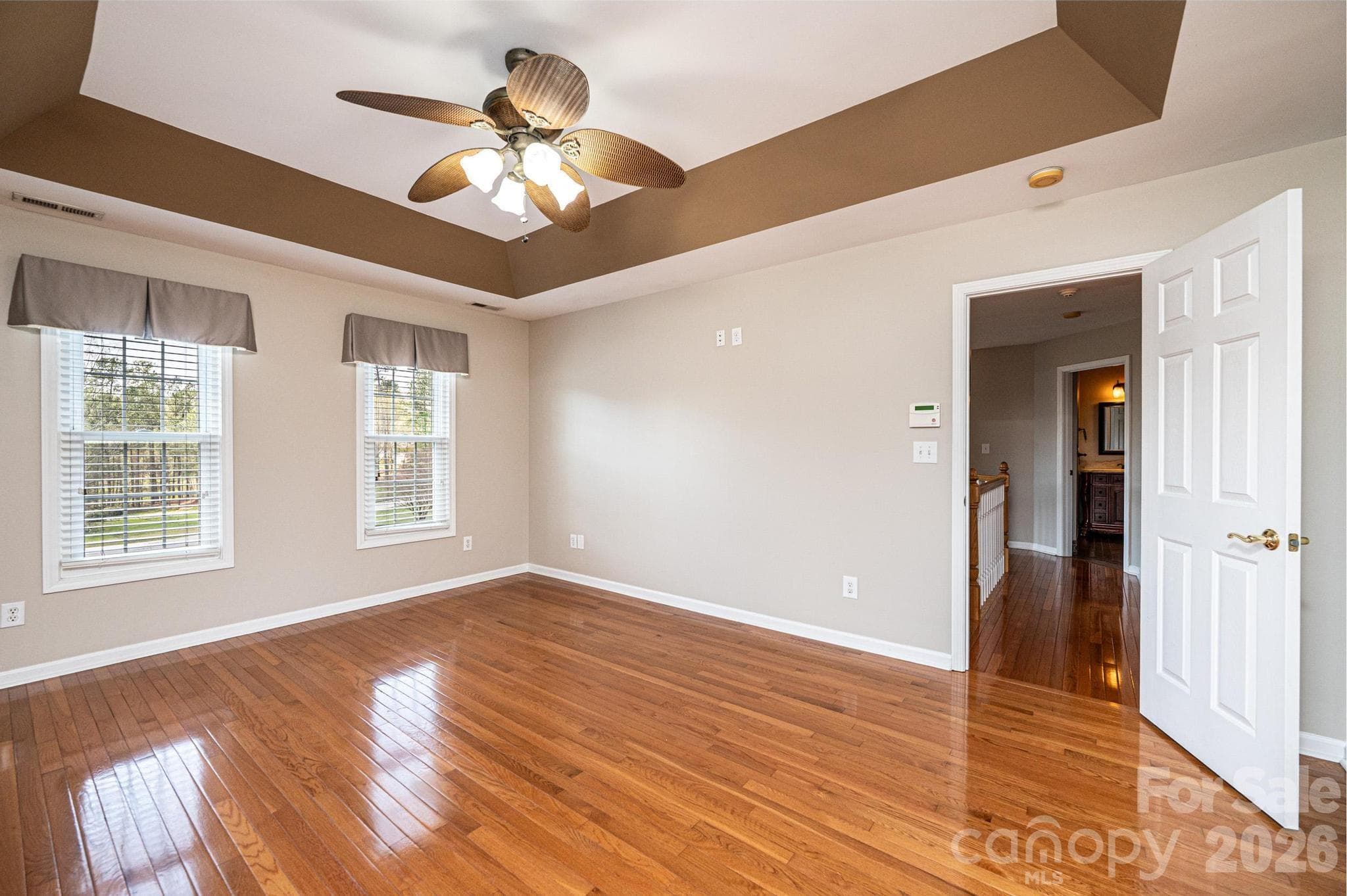 Single Family Residence at 4726 Crystal Falls Avenue, Hickory, photo 20 of 45