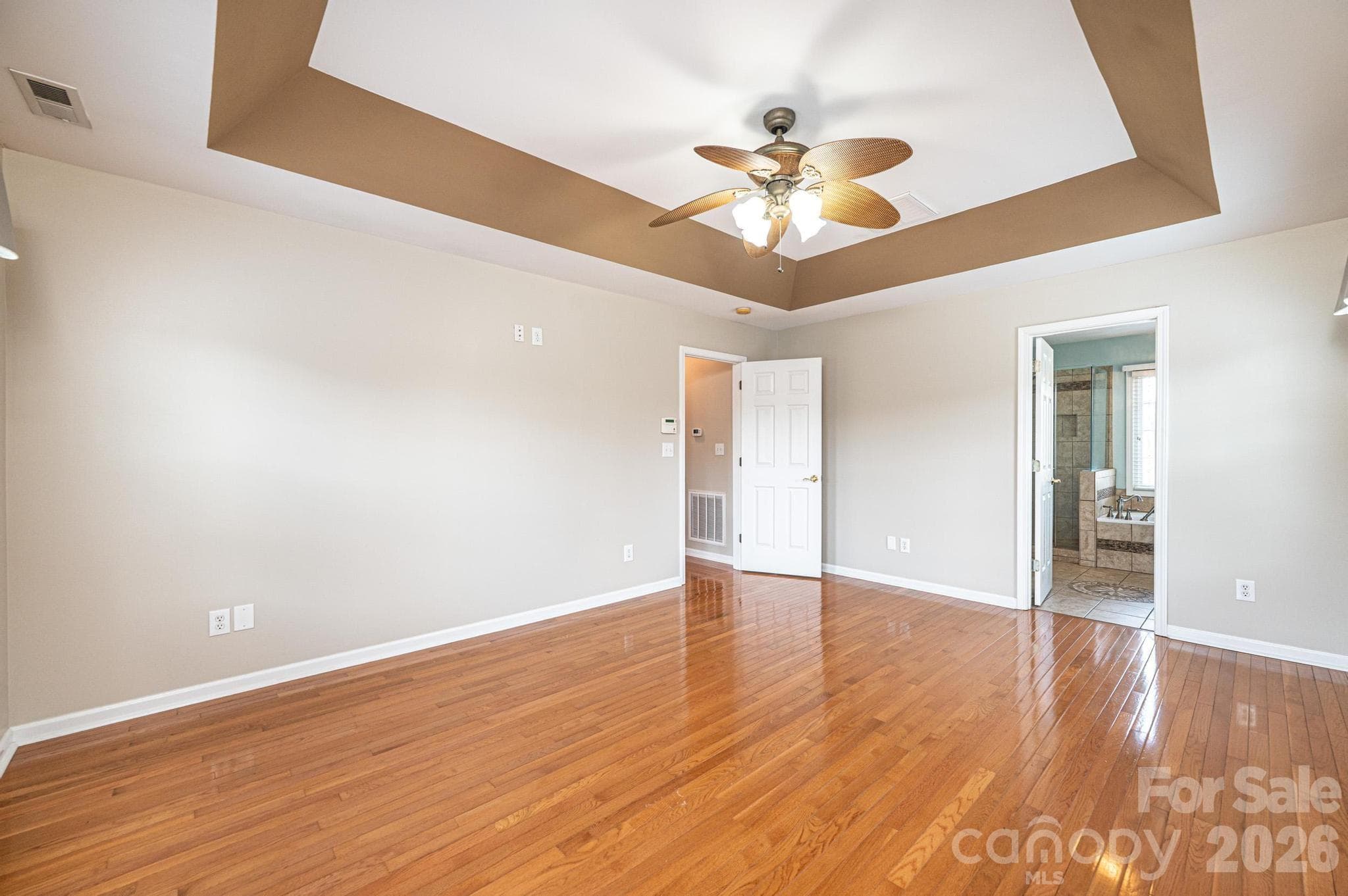 Single Family Residence at 4726 Crystal Falls Avenue, Hickory, photo 22 of 45