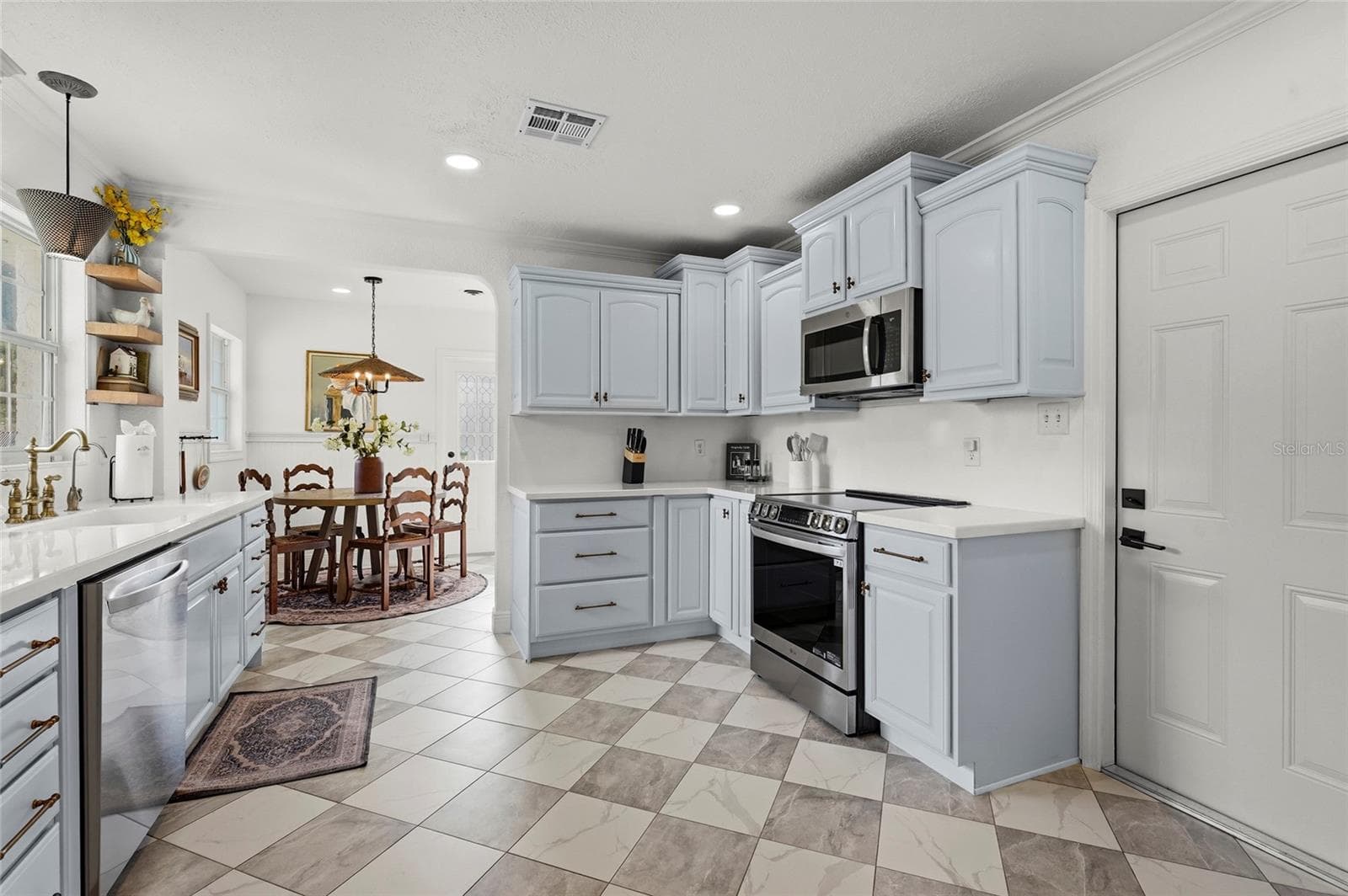 Single Family Residence at 7746 WESTMORELAND DR, SARASOTA, photo 11 of 41
