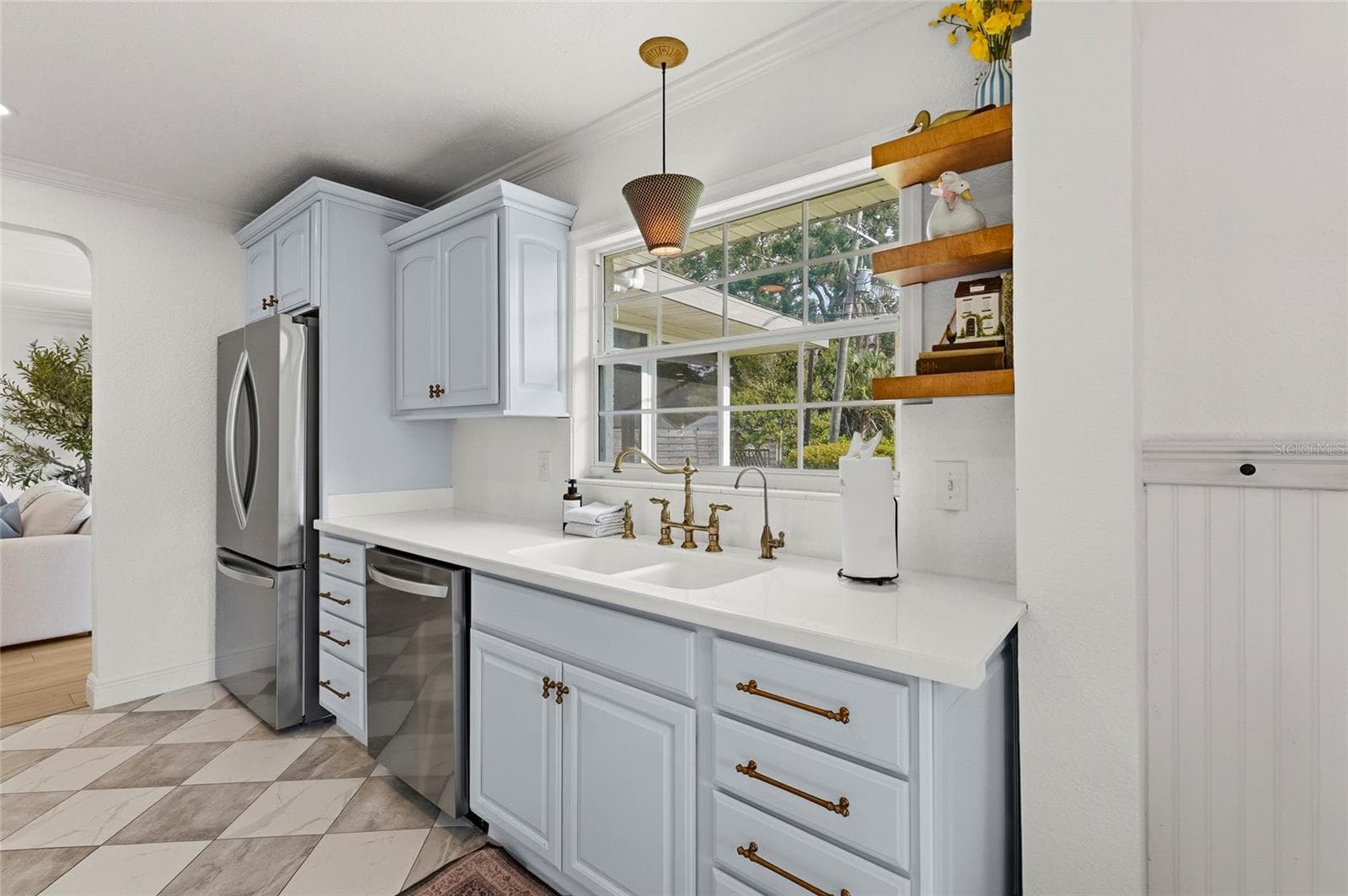 Single Family Residence at 7746 WESTMORELAND DR, SARASOTA, photo 12 of 41