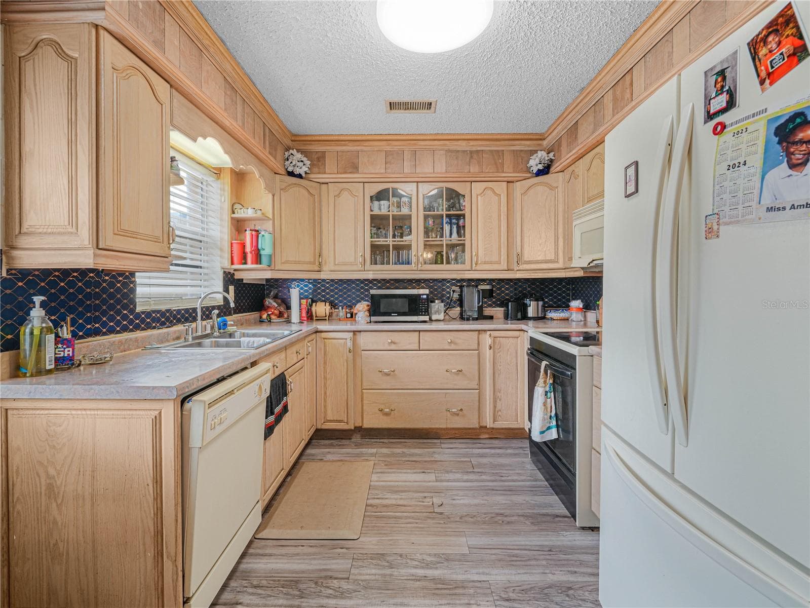 Kitchen - 129 W NORTHSIDE DR, LAKE WALES