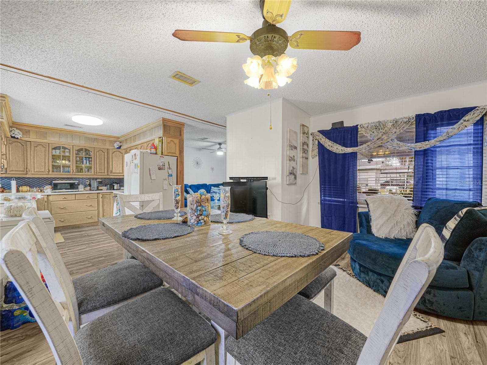 Single Family Residence at 129 W NORTHSIDE DR, LAKE WALES, photo 11 of 35